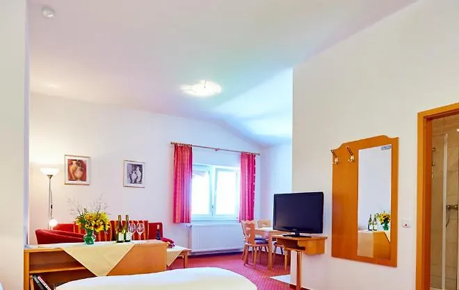 Gaestezimmer Weingut Dr Oberhofer 3* Kirrweiler (Sudliche Weinstrasse)